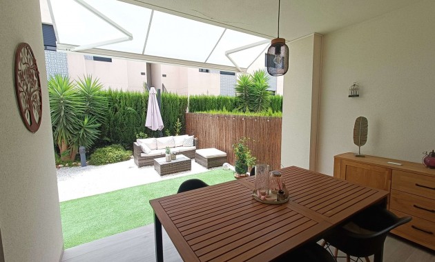 Sale - Apartment / flat -
San Miguel de Salinas - Las Comunicaciones