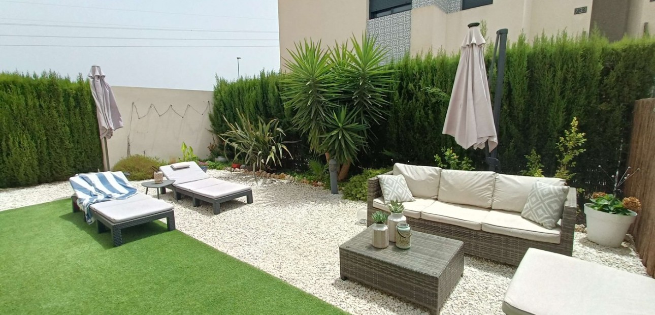 Sale - Apartment / flat -
San Miguel de Salinas - Las Comunicaciones