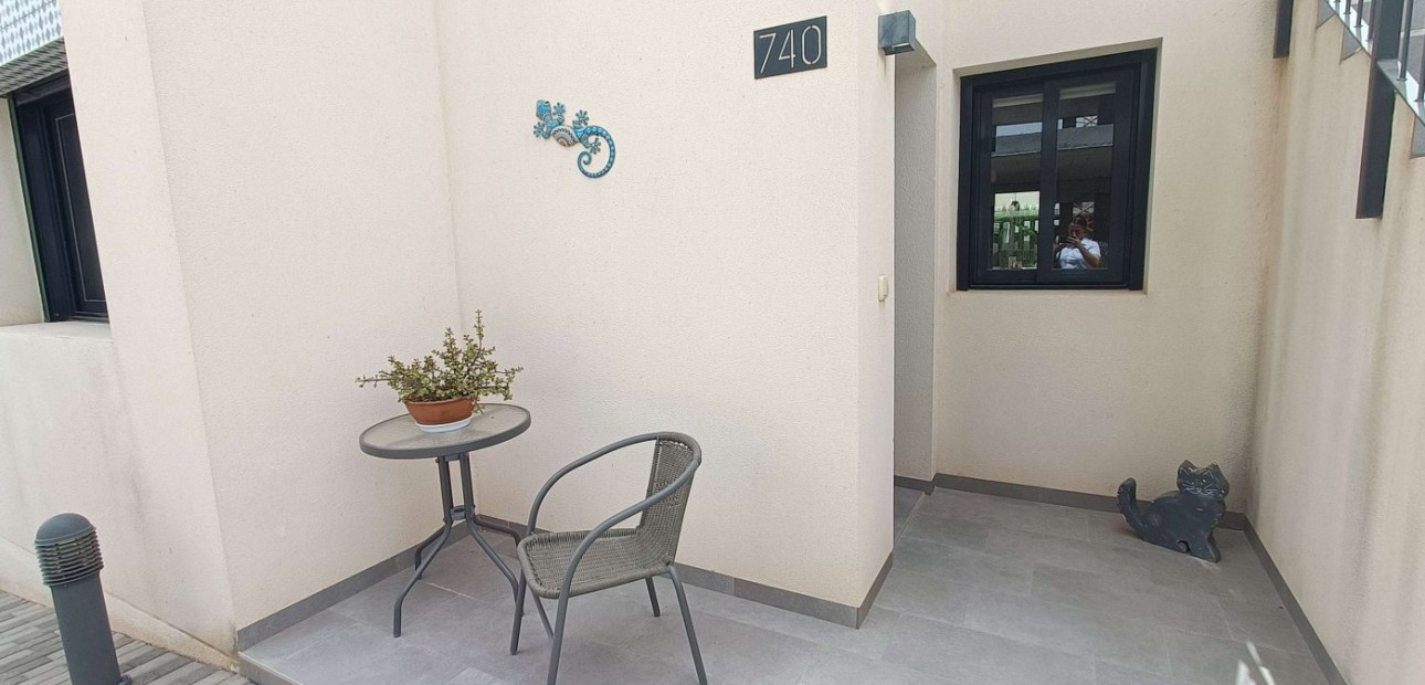 Sale - Apartment / flat -
San Miguel de Salinas - Las Comunicaciones