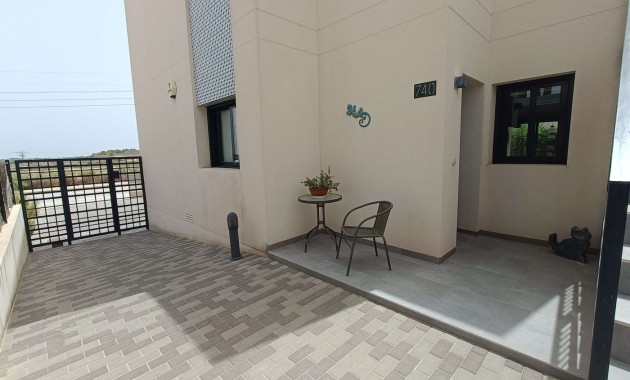 Sale - Apartment / flat -
San Miguel de Salinas - Las Comunicaciones