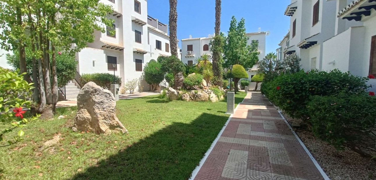 Sale - Apartment / flat -
Ciudad Quesada - Doña Pepa
