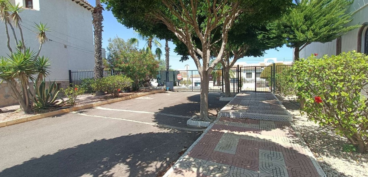 Sale - Apartment / flat -
Ciudad Quesada - Doña Pepa