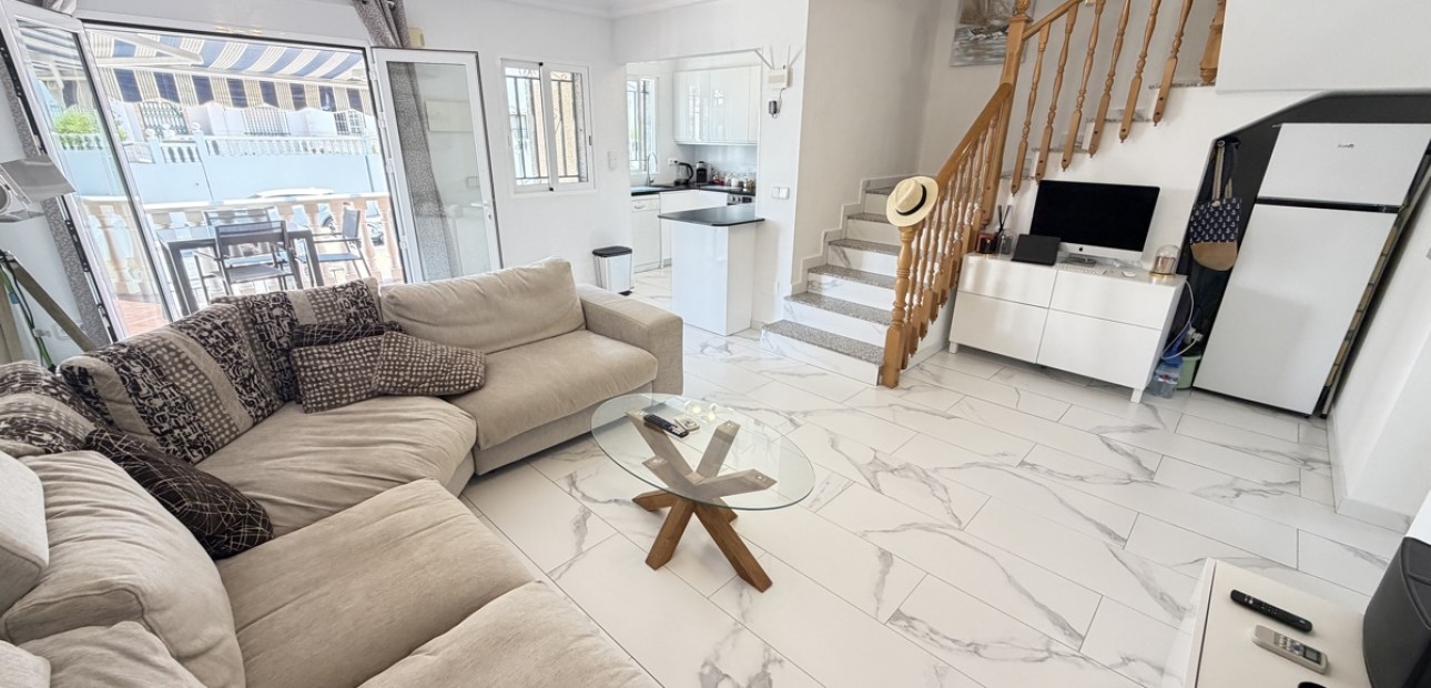 Sale - Detached Villa -
Orihuela Costa - Villamartin
