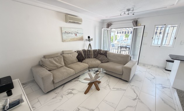 Sale - Detached Villa -
Orihuela Costa - Villamartin