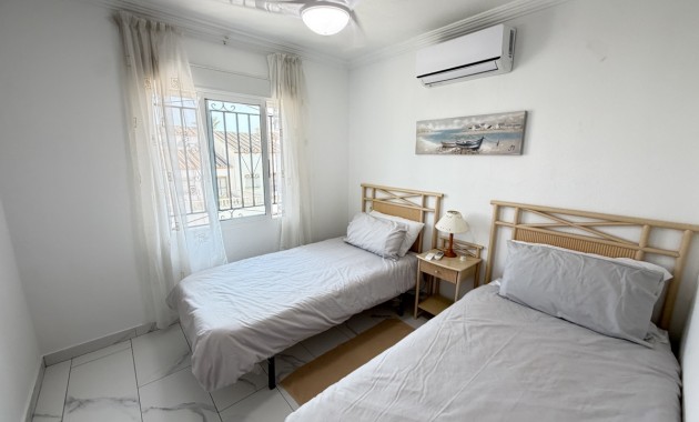Sale - Detached Villa -
Orihuela Costa - Villamartin