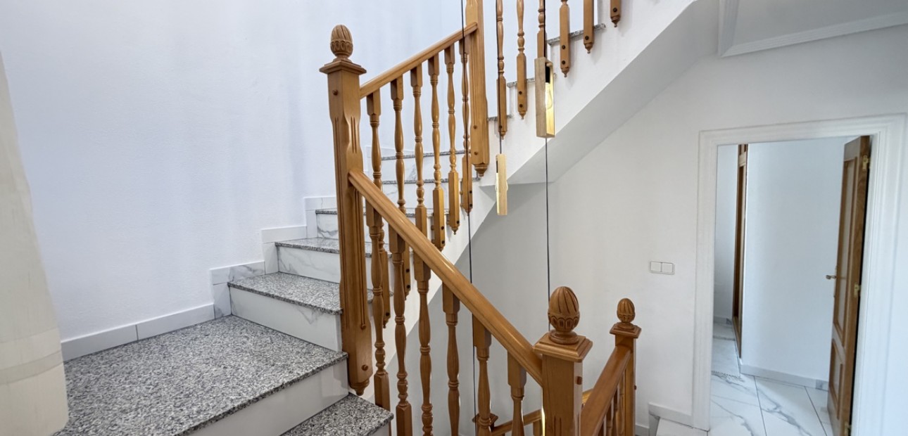 Sale - Detached Villa -
Orihuela Costa - Villamartin
