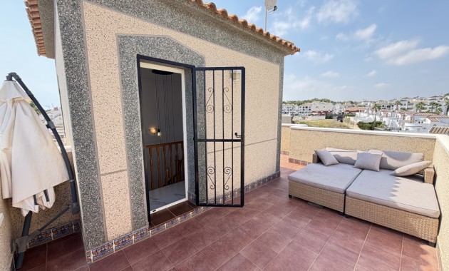 Sale - Detached Villa -
Orihuela Costa - Villamartin