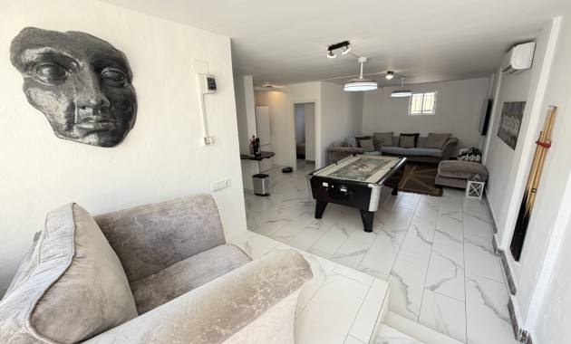 Sale - Detached Villa -
Orihuela Costa - Villamartin