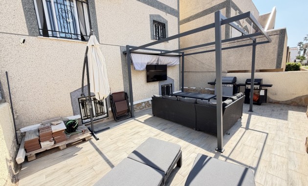 Sale - Detached Villa -
Orihuela Costa - Villamartin