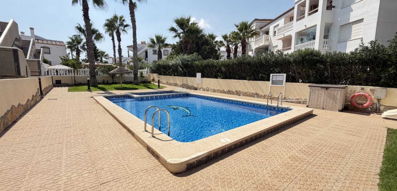 Sale - Detached Villa -
Orihuela Costa - Villamartin