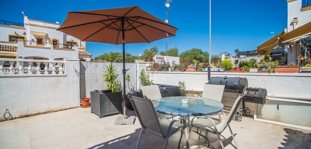 Sale - House -
VISTABELLA GOLF - Entre Naranjos