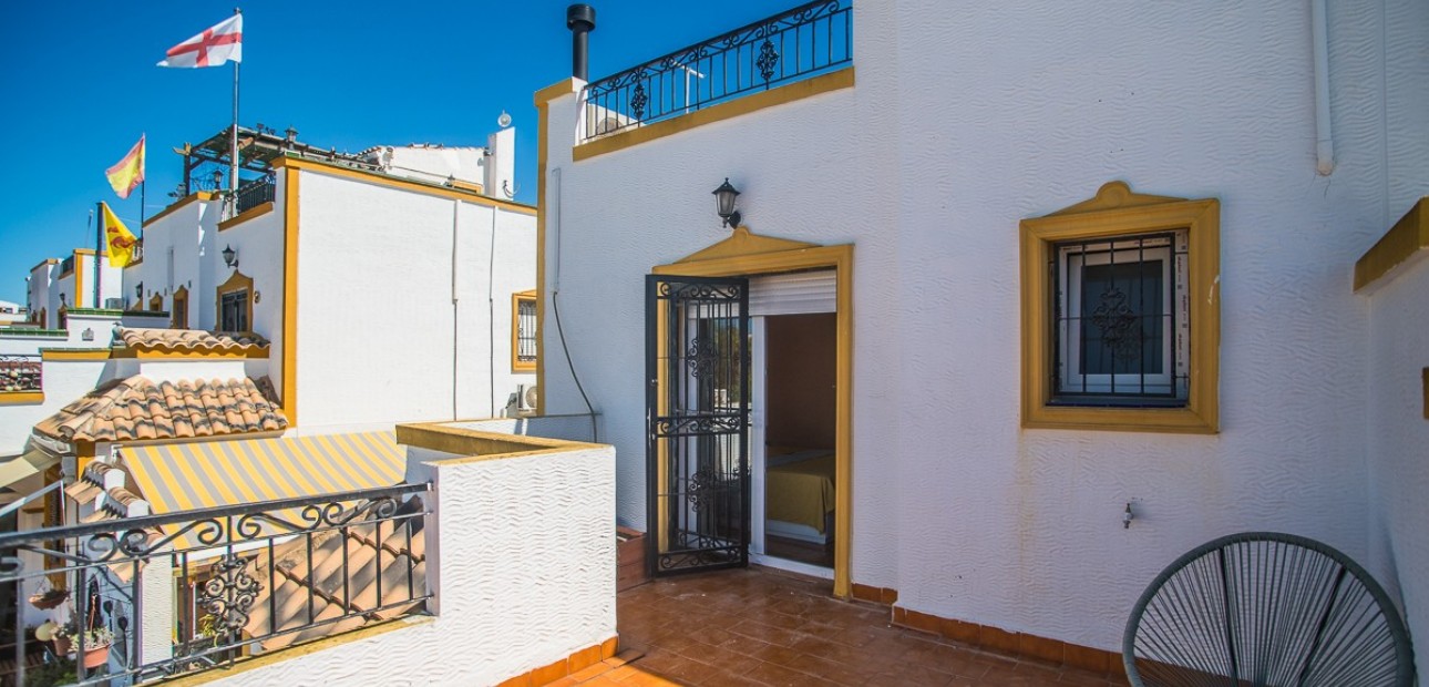 Sale - House -
VISTABELLA GOLF - Entre Naranjos