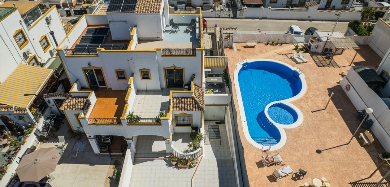Sale - House -
VISTABELLA GOLF - Entre Naranjos