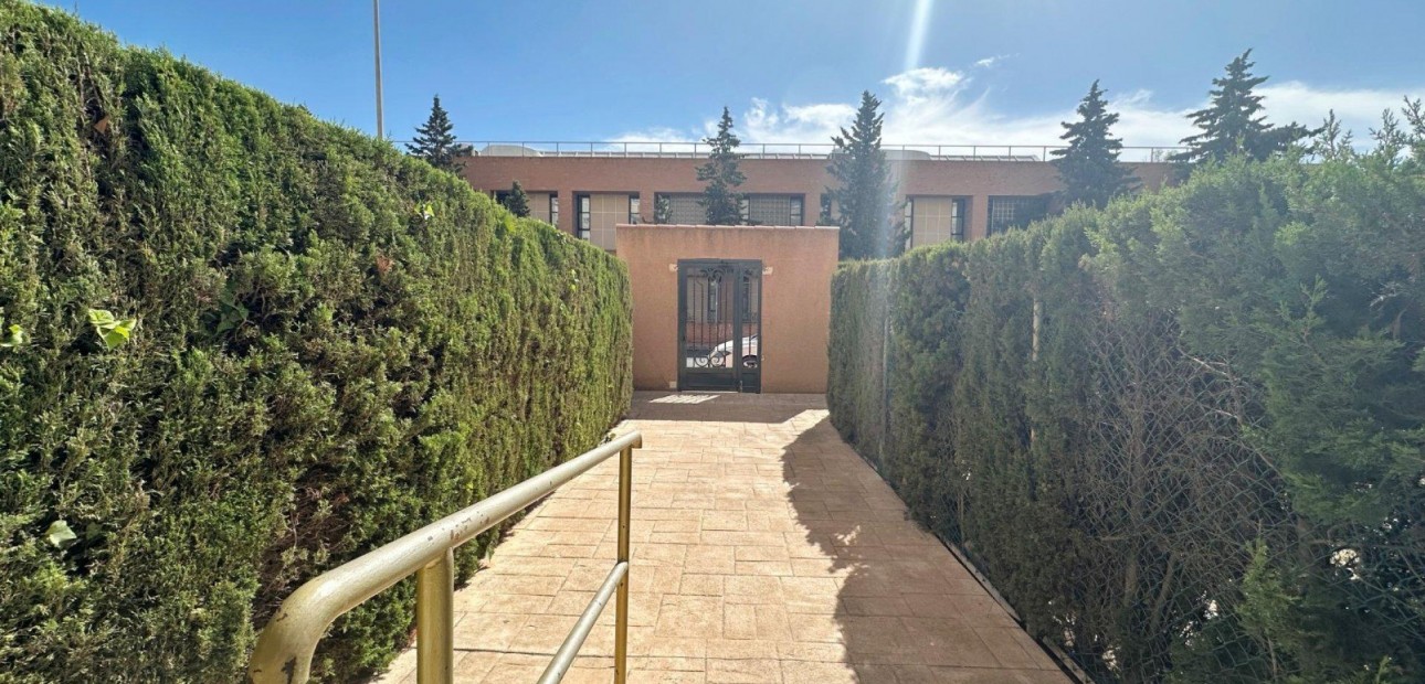 Sale - Apartment / flat -
Torrevieja - Playa del cura