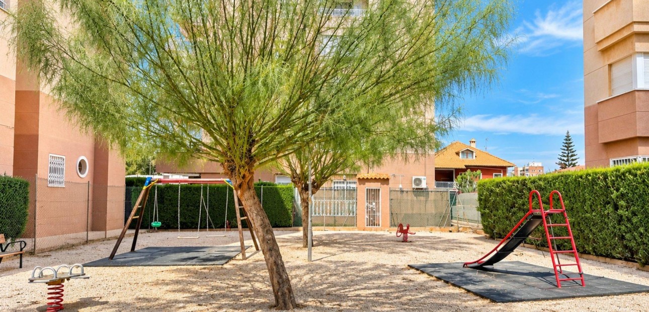 Sale - Apartment / flat -
Torrevieja - Playa del cura