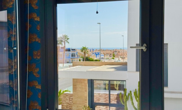 Sale - Detached Villa -
Orihuela Costa - Cabo Roig