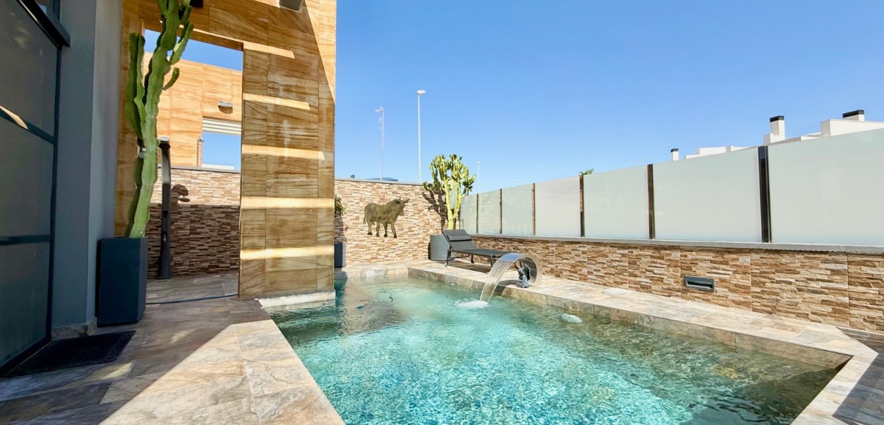 Sale - Detached Villa -
Orihuela Costa - Cabo Roig