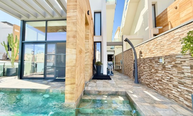 Sale - Detached Villa -
Orihuela Costa - Cabo Roig