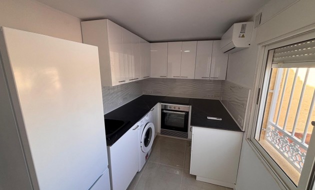 Sale - Bungalow -
Urbanización La Torreta
