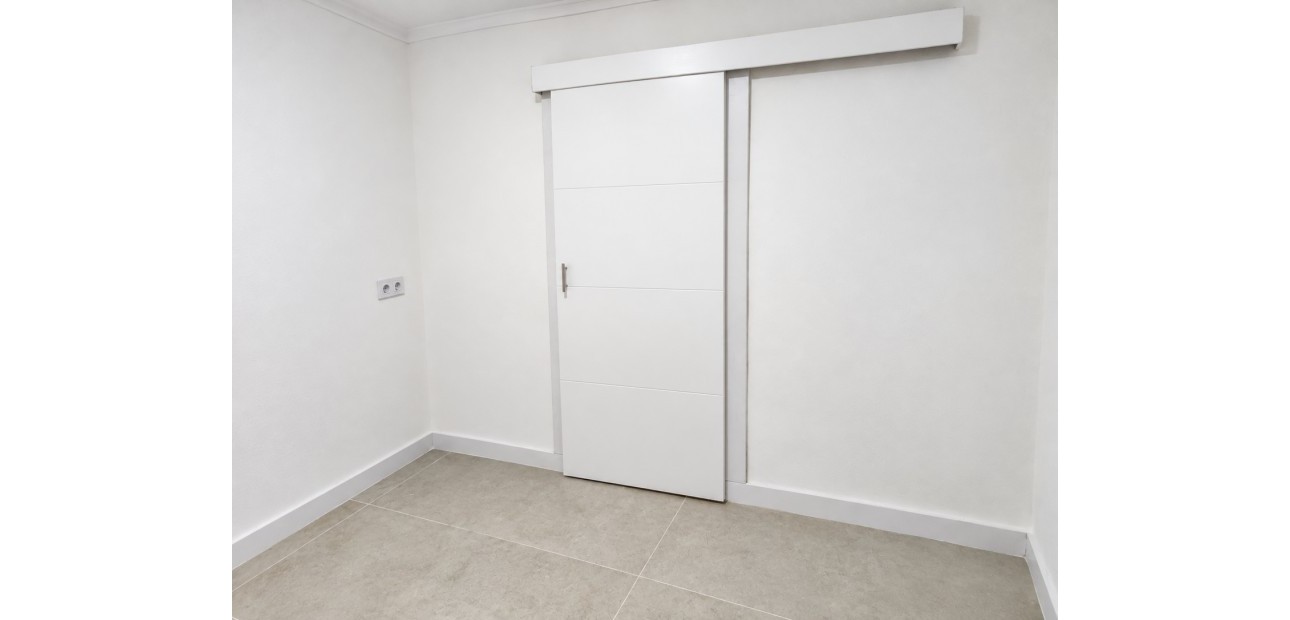 Sale - Bungalow -
Urbanización La Torreta