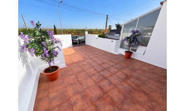 Sale - Bungalow -
Urbanización La Torreta