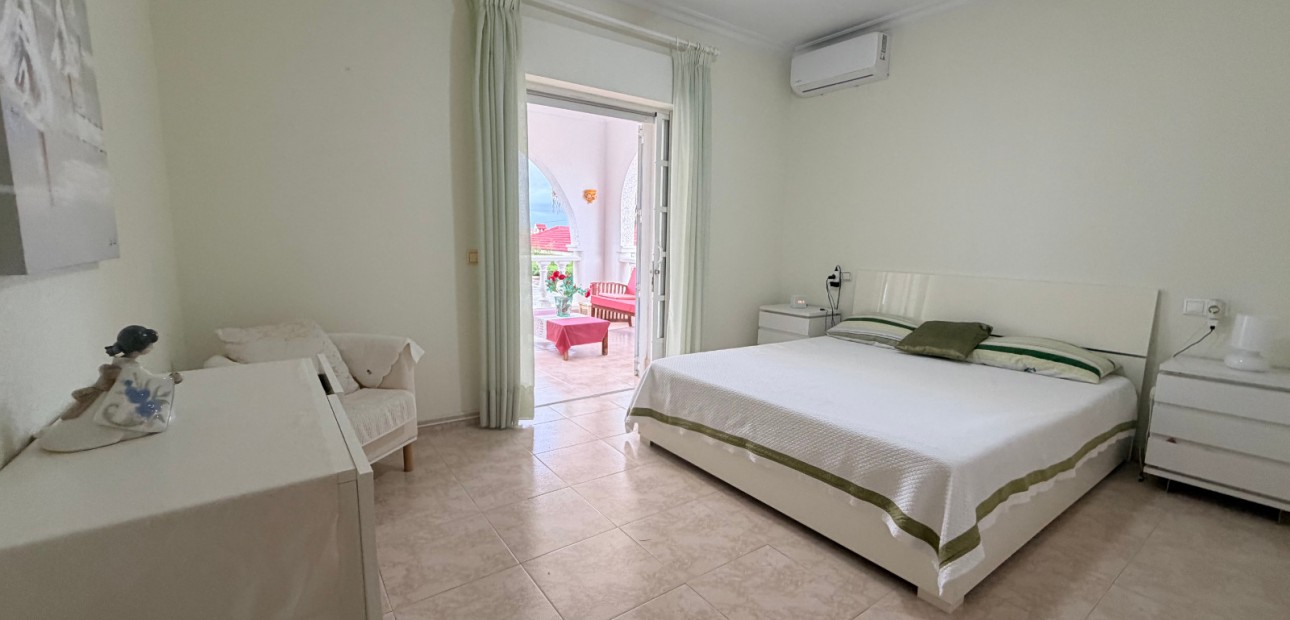 Sale - Detached Villa -
Ciudad Quesada - Doña Pepa