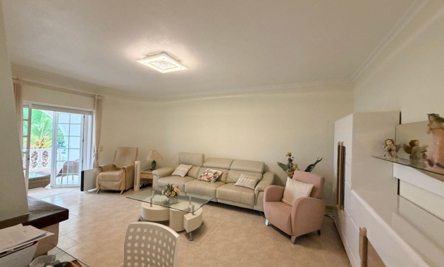 Sale - Detached Villa -
Ciudad Quesada - Doña Pepa