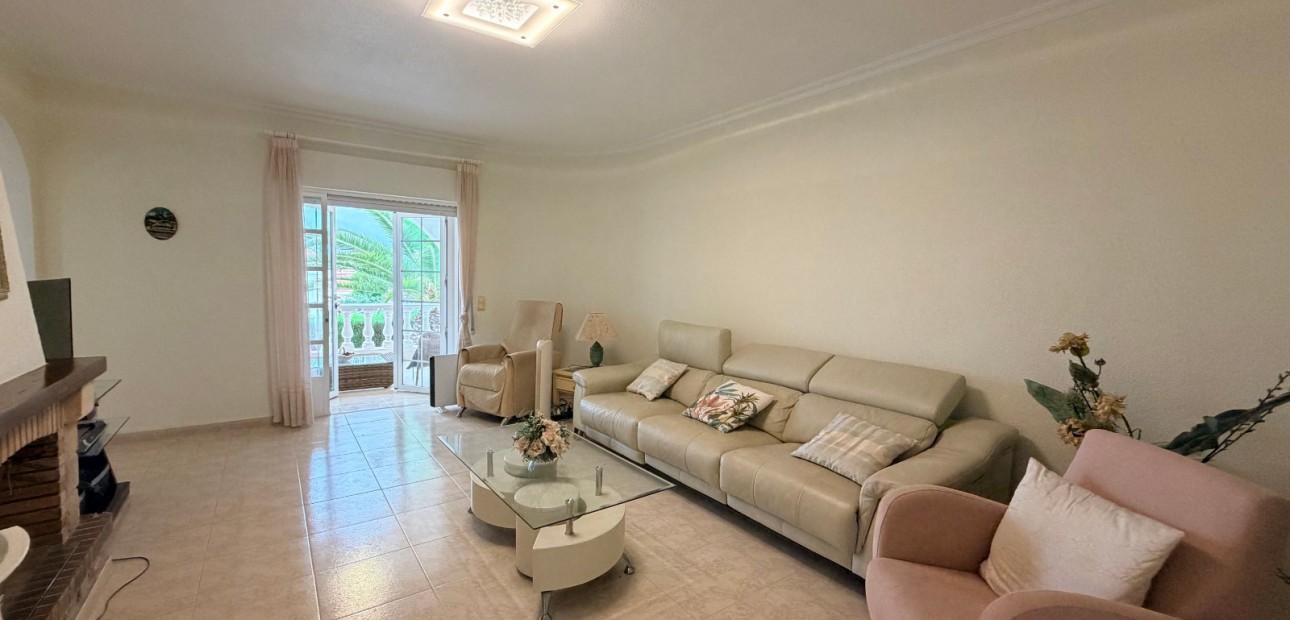 Sale - Detached Villa -
Ciudad Quesada - Doña Pepa