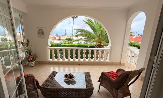 Sale - Detached Villa -
Ciudad Quesada - Doña Pepa