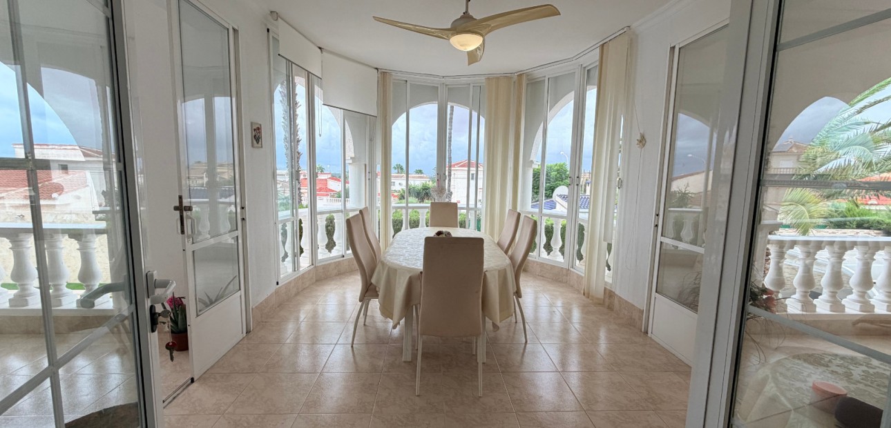 Sale - Detached Villa -
Ciudad Quesada - Doña Pepa
