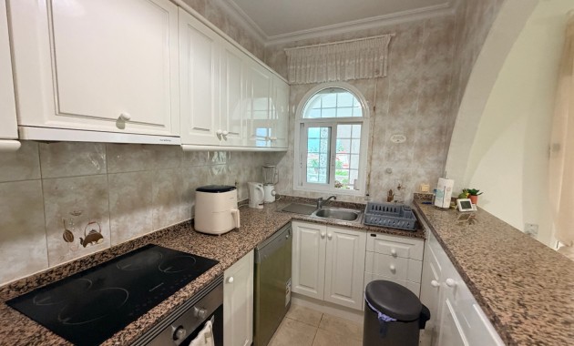 Sale - Detached Villa -
Ciudad Quesada - Doña Pepa