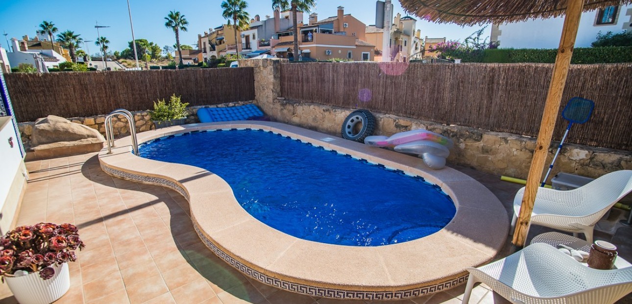 Venta - House -
Algorfa - ALGORFA