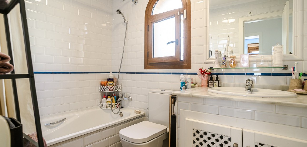 Venta - House -
Algorfa - ALGORFA