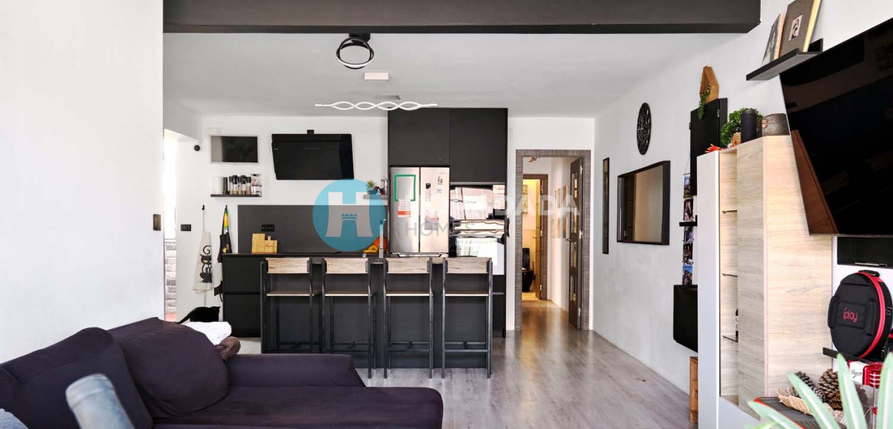 Sale - Apartment / flat -
Torre de La Horadada - Torre de La Horadada - Town