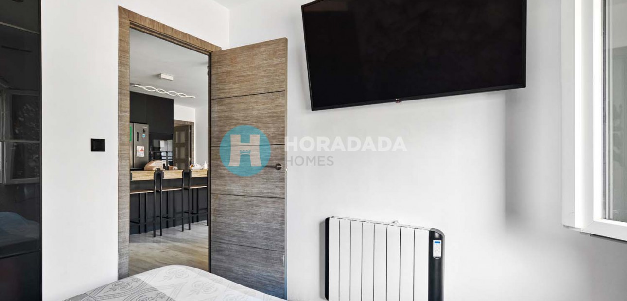 Sale - Apartment / flat -
Torre de La Horadada - Torre de La Horadada - Town