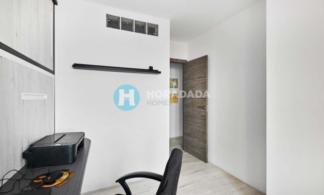 Sale - Apartment / flat -
Torre de La Horadada - Torre de La Horadada - Town