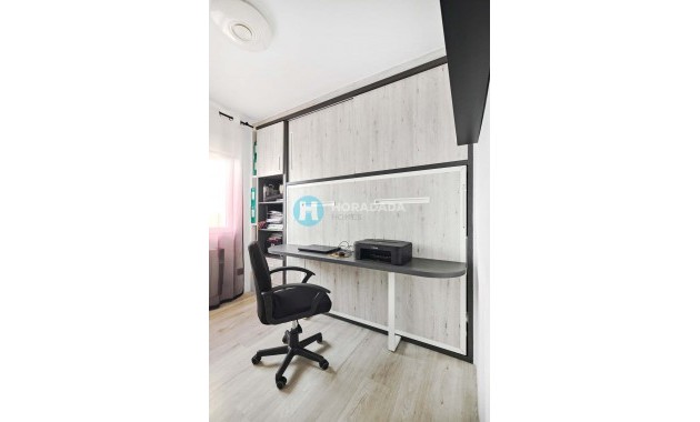 Sale - Apartment / flat -
Torre de La Horadada - Torre de La Horadada - Town