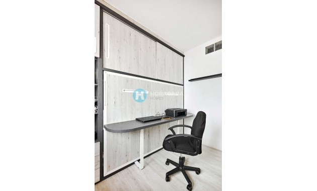 Sale - Apartment / flat -
Torre de La Horadada - Torre de La Horadada - Town
