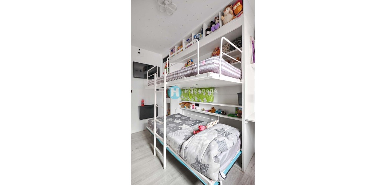Sale - Apartment / flat -
Torre de La Horadada - Torre de La Horadada - Town