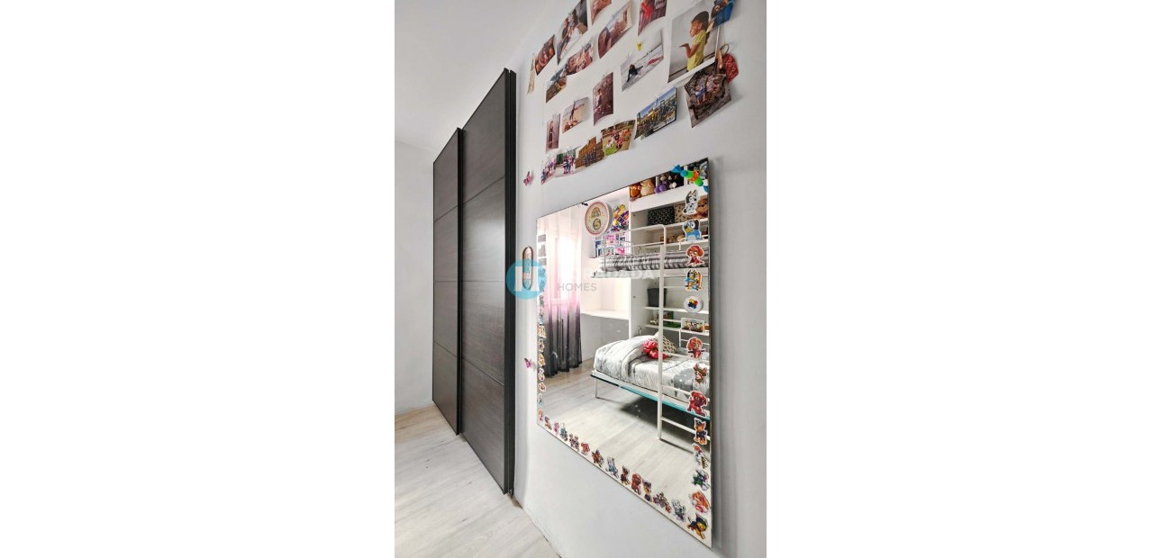 Sale - Apartment / flat -
Torre de La Horadada - Torre de La Horadada - Town