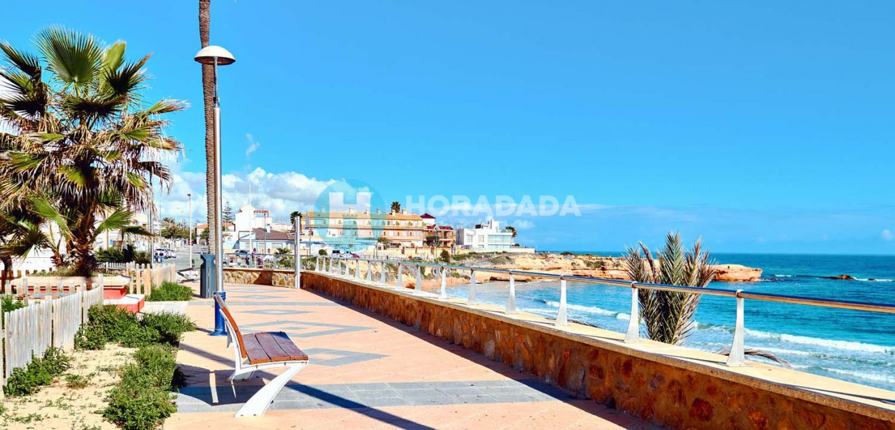 Sale - Apartment / flat -
Torre de La Horadada - Torre de La Horadada - Town