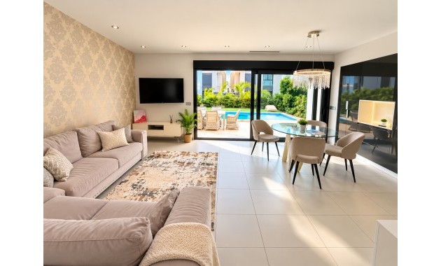 Sale - Detached Villa -
Ciudad Quesada - Doña Pepa