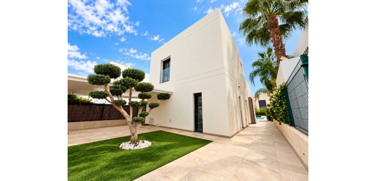 Sale - Detached Villa -
Ciudad Quesada - Doña Pepa