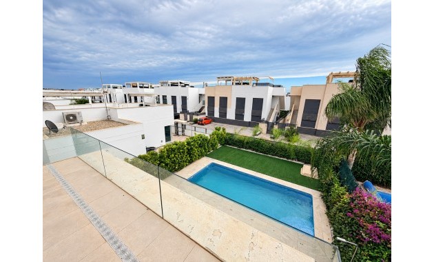 Sale - Detached Villa -
Ciudad Quesada - Doña Pepa