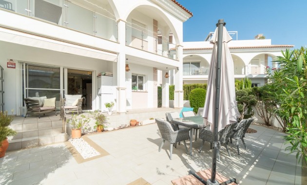 Sale - Ground Floor -
Rojales - Centro de la Ciudad Quesada