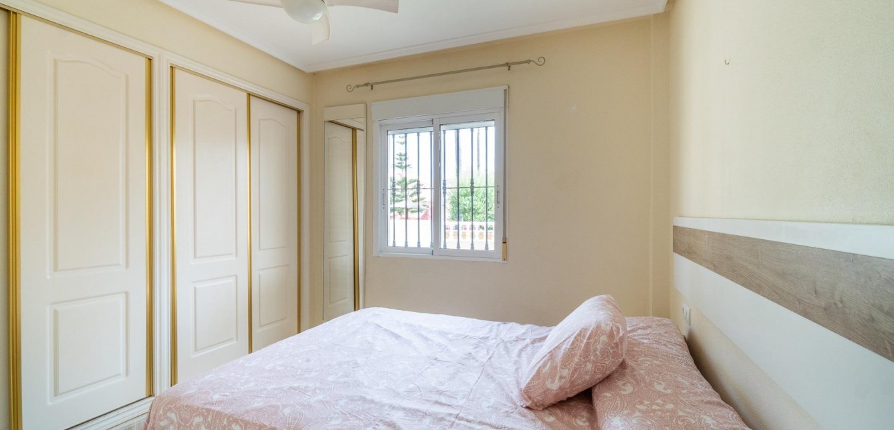 Sale - Ground Floor -
Orihuela Costa - Los Dolses