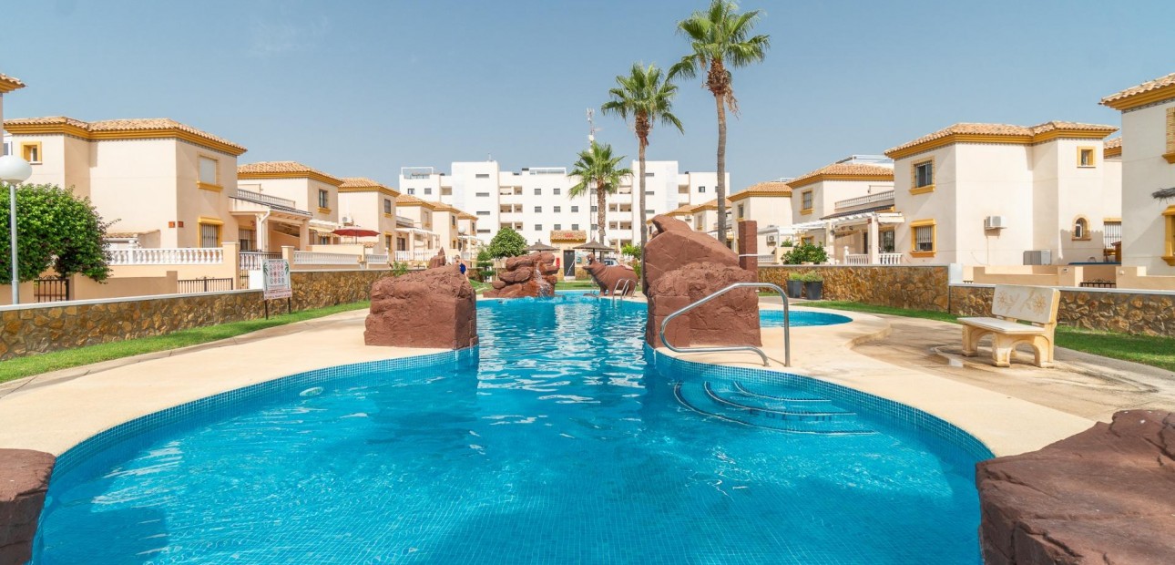 Sale - Ground Floor -
Orihuela Costa - Los Dolses