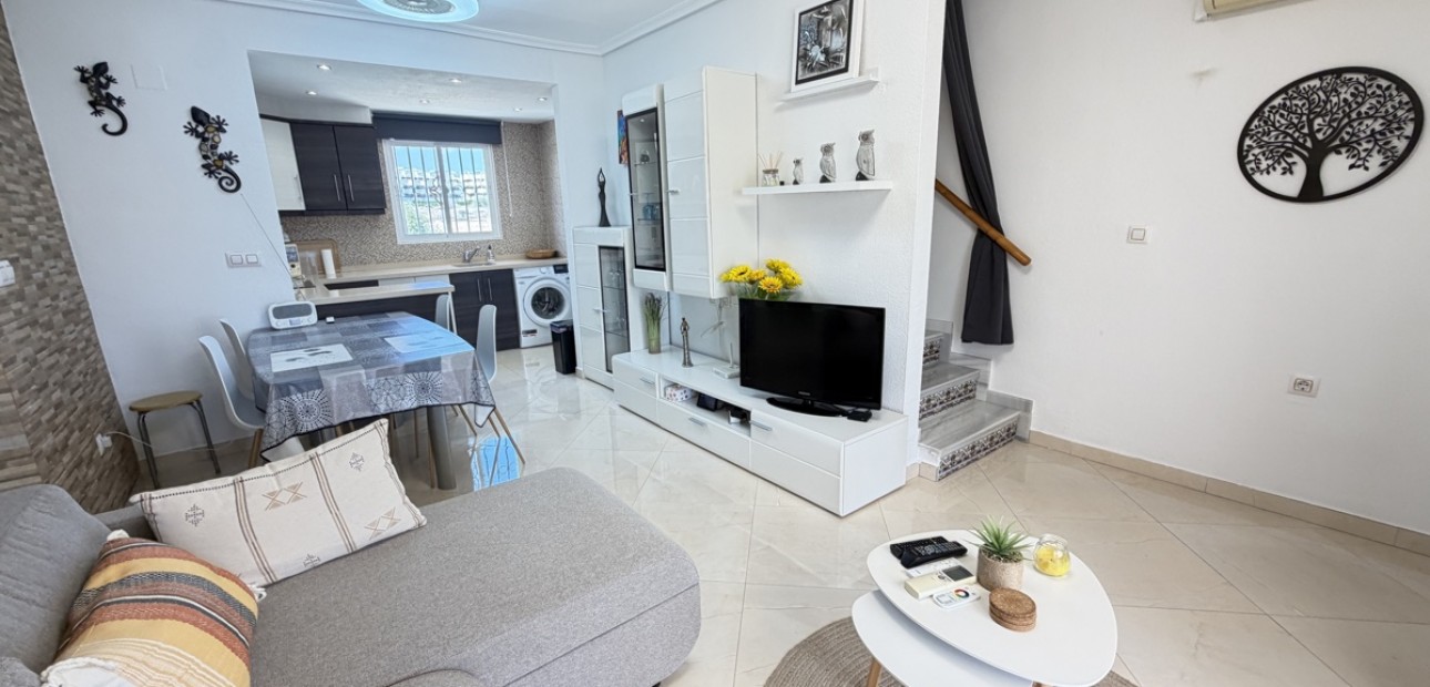 Venta - Apartamento / piso -
Orihuela Costa - Cabo Roig