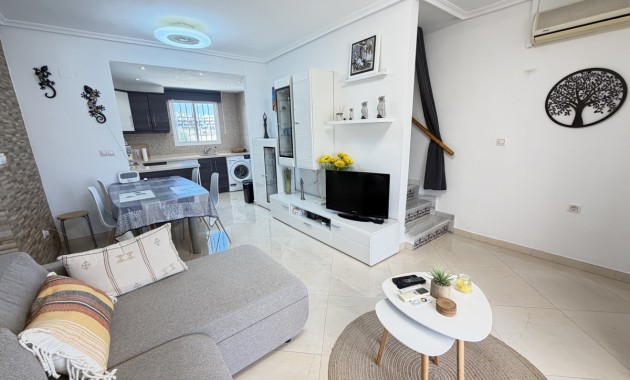 Venta - Apartamento / piso -
Orihuela Costa - Cabo Roig