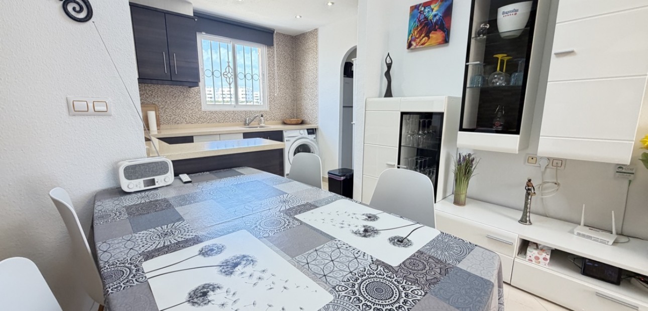 Venta - Apartamento / piso -
Orihuela Costa - Cabo Roig